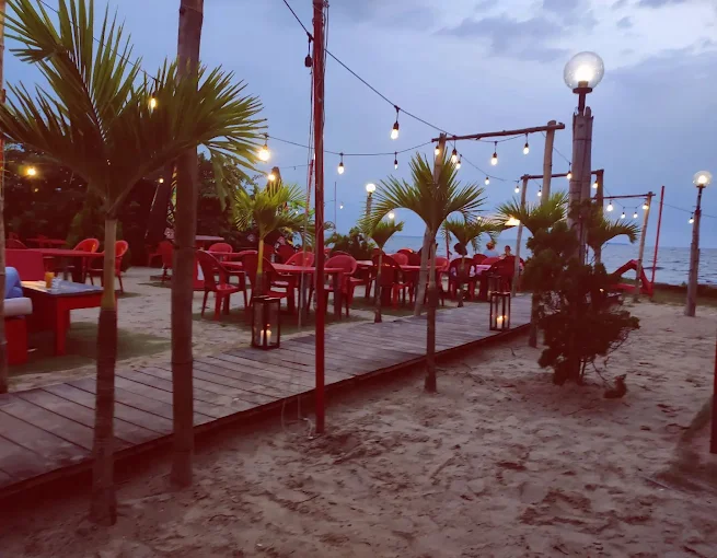 Terrasse de La Voile Rouge